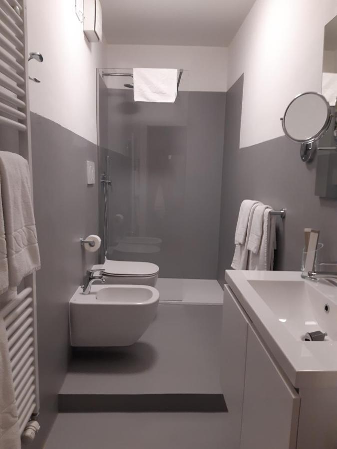 B&B S. Trinità 18 Suites&Rooms Trento Exterior foto